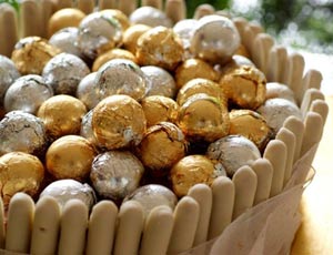 SPAR - Christmas Ice Cream Cake Recipe
