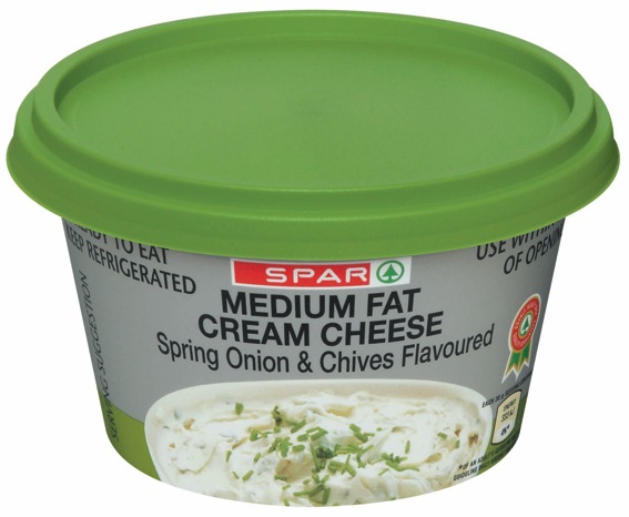 cream cheese medium fat spring onion and chives flavour 