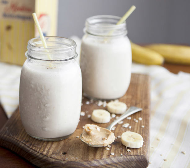 SPAR - Banana, Peanut butter and Oat smoothie Recipe