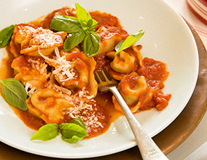 Fresh Pasta with SPAR Tomato and Chilli Pasta Sauce