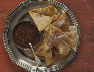 Churro-Style Nachos with Mexican Chocolate