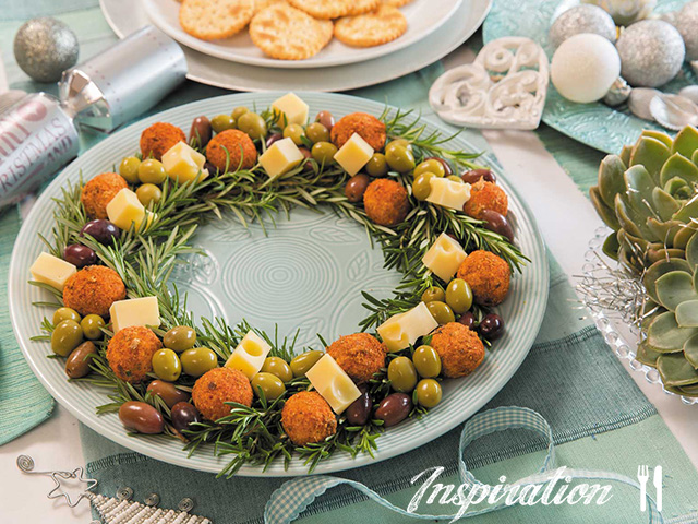 Prettiest Snack Wreath